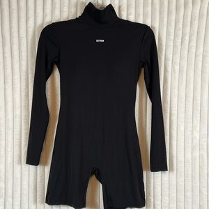 Better me Classic Long Sleeve shorts Romper sz L